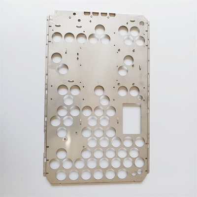 CNC che piega laser che taglia le parti di metallo per gli strumenti dentari