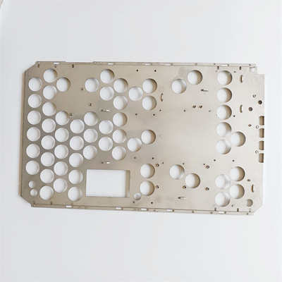 CNC che piega laser che taglia le parti di metallo per gli strumenti dentari
